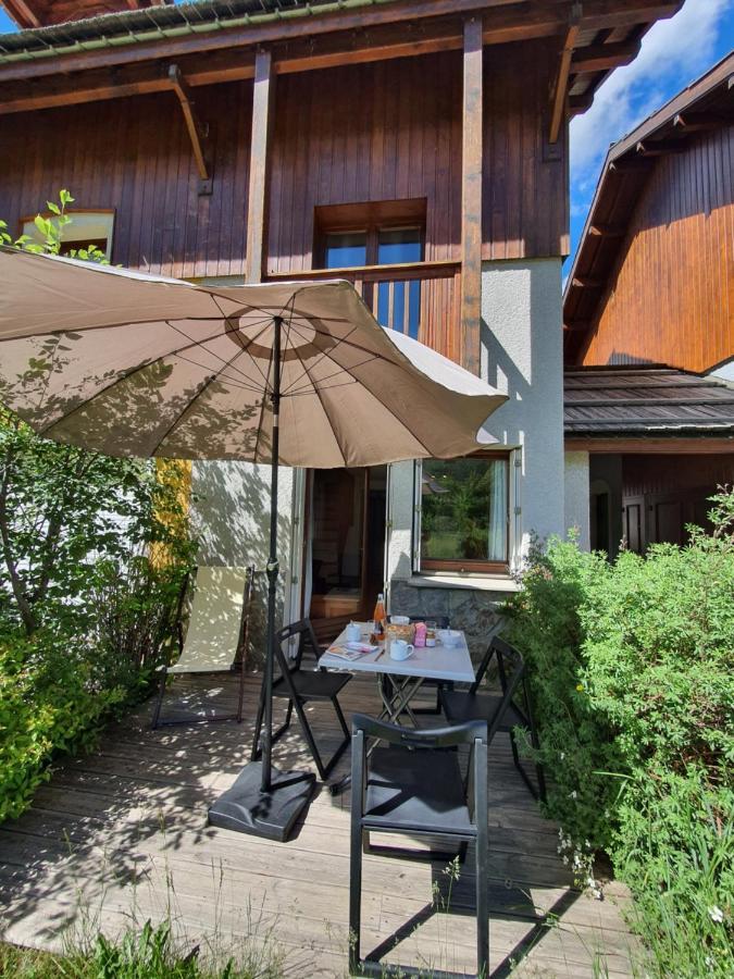 Les Chalets Du Jardin Alpin La Salle-les-Alpes Exterior foto
