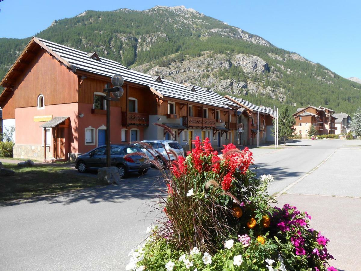 Les Chalets Du Jardin Alpin La Salle-les-Alpes Exterior foto